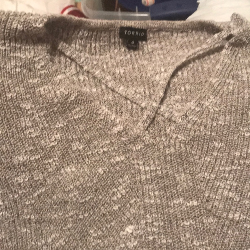 Stretchy sweater!